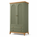 Armoire en bois vert sauge et bois naturel avec détails dorés, 2 portes et 2 tiroirs, 100 × 55 × 190 cm